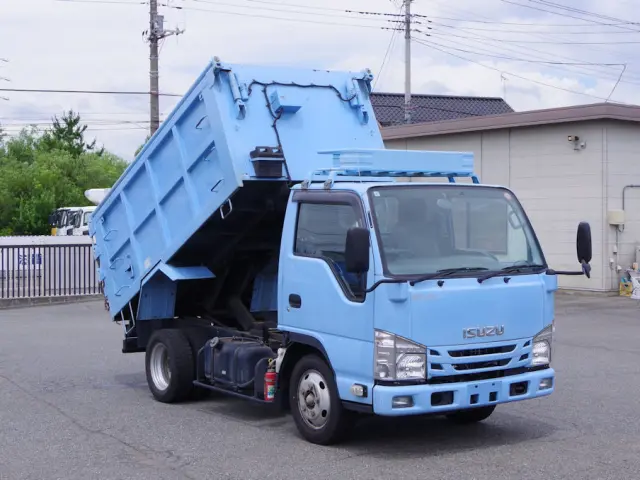 いすゞ エルフ TPG-NKR85AN(2WD)の写真2
