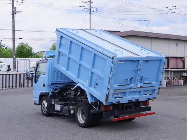 いすゞ エルフ TPG-NKR85AN(2WD)の写真3