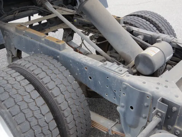 いすゞ エルフ TPG-NKR85AN(2WD)の写真6