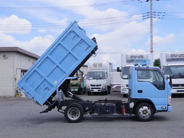 いすゞ エルフ TPG-NKR85AN(2WD)の写真9