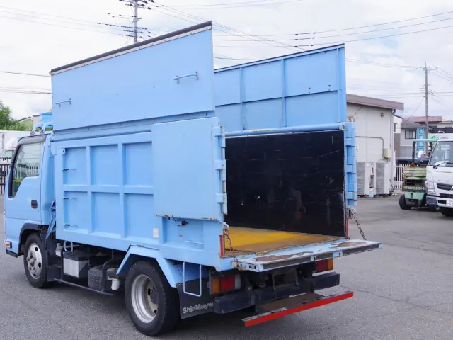 いすゞ エルフ TPG-NKR85AN(2WD)の写真13