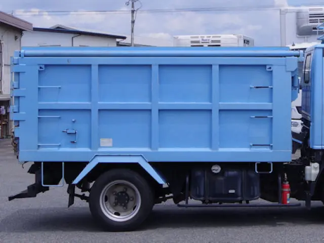 いすゞ エルフ TPG-NKR85AN(2WD)の写真17