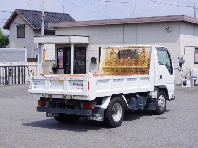 いすゞ エルフ TPG-NKR85AN(2WD)の写真4