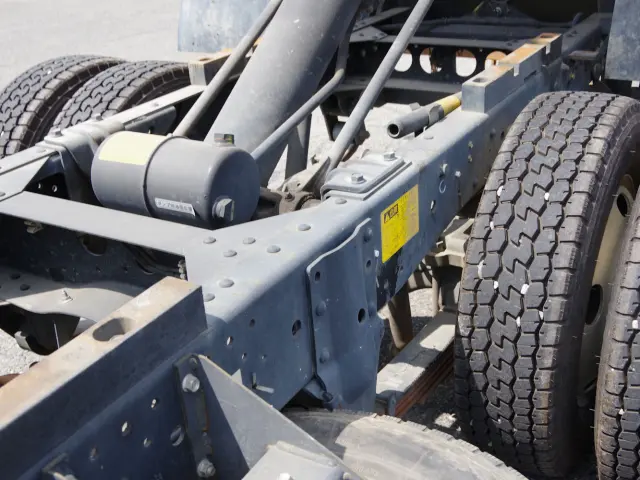 いすゞ エルフ TPG-NKR85AN(2WD)の写真7
