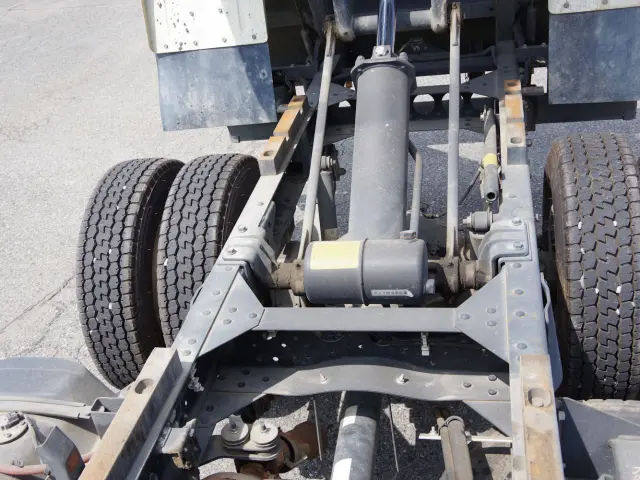 いすゞ エルフ TPG-NKR85AN(2WD)の写真8