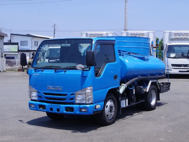 いすゞ エルフ TPG-NKR85AN(2WD)の写真1