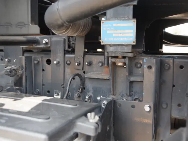 いすゞ エルフ TPG-NKR85AN(2WD)の写真7