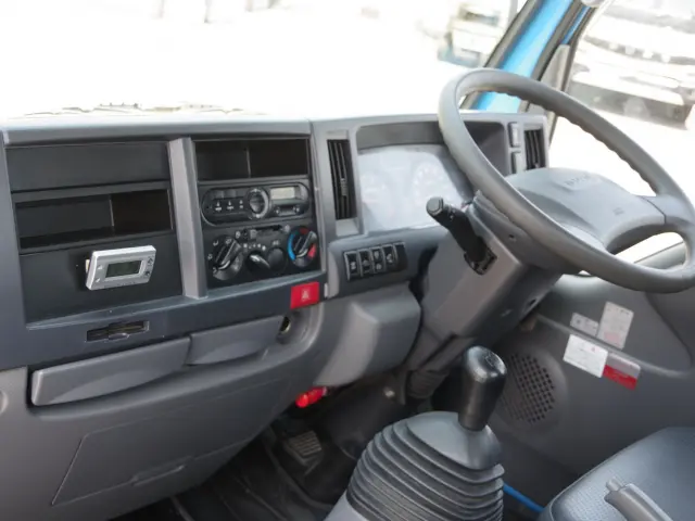 いすゞ エルフ TPG-NKR85AN(2WD)の写真27