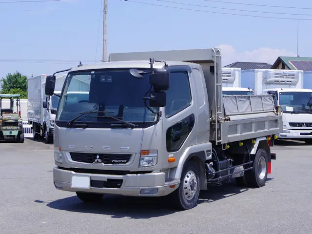 三菱 ファイター 2KG-FK62F(2WD)の写真1