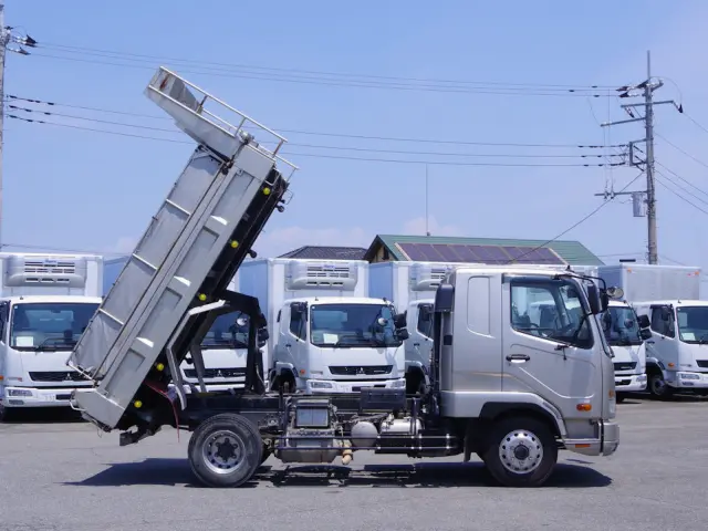 三菱 ファイター 2KG-FK62F(2WD)の写真9