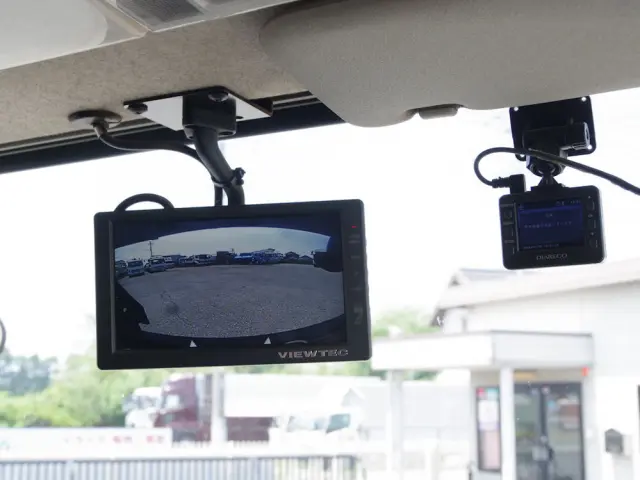 三菱 ファイター 2KG-FK62F(2WD)の写真27