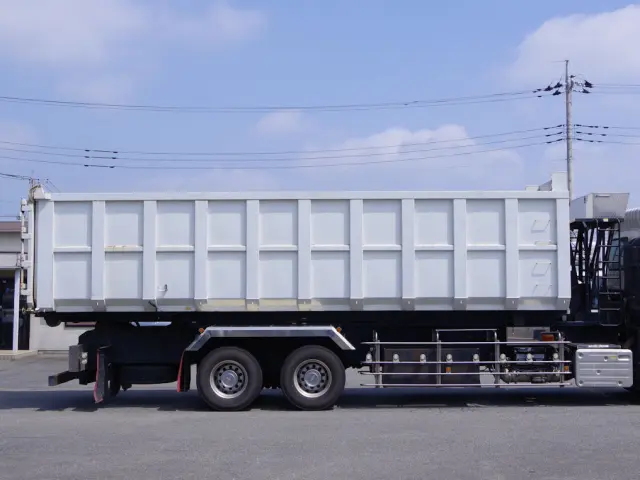 いすゞ ギガ 2PG-CYZ77C(6x4)の写真23
