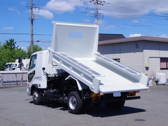 三菱 ファイター 2KG-FK62F(2WD)の写真3