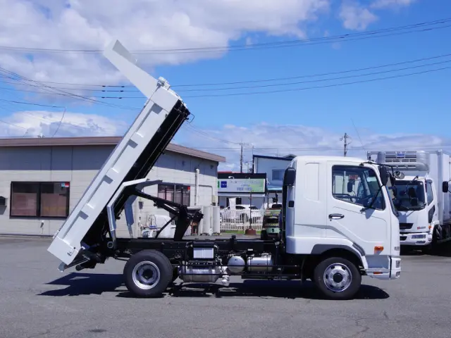三菱 ファイター 2KG-FK62F(2WD)の写真9