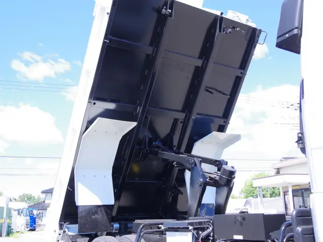 三菱 ファイター 2KG-FK62F(2WD)の写真11