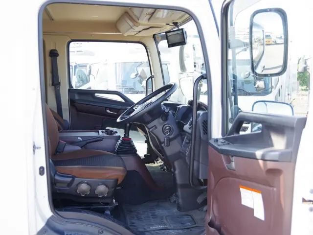 日野 レンジャー 2KG-FD2ABA(2WD)の写真25
