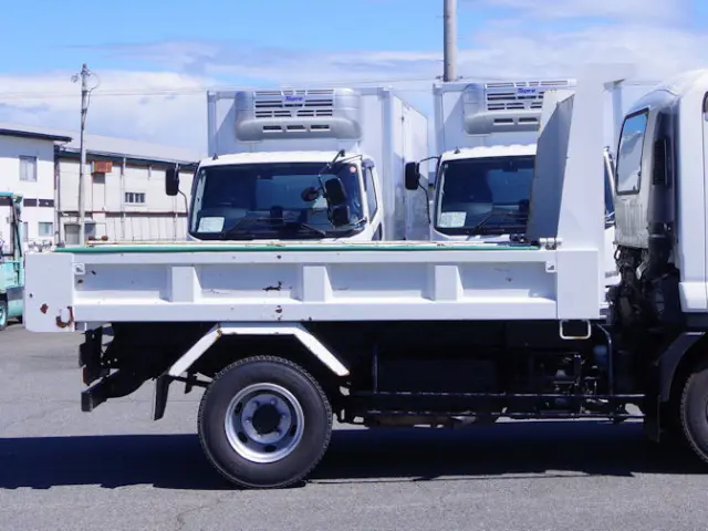 いすゞ フォワード 2RG-FRR90S1(2WD)の写真17