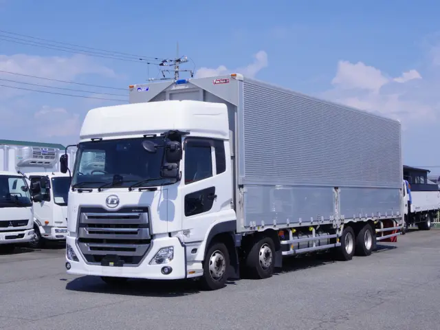 UD クオン 2RG-CG5FA(8x4)の写真1