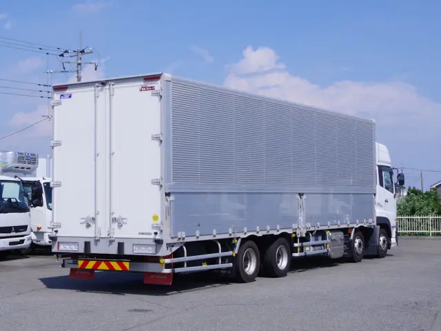 UD クオン 2RG-CG5FA(8x4)の写真4