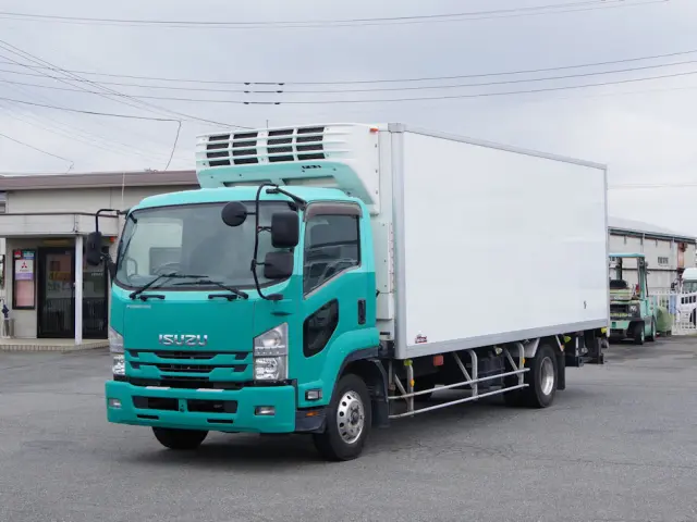 いすゞ フォワード TKG-FRR90S2(2WD)の写真1