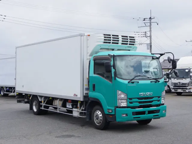いすゞ フォワード TKG-FRR90S2(2WD)の写真2