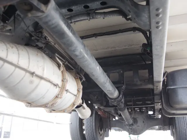 いすゞ フォワード TKG-FRR90S2(2WD)の写真9