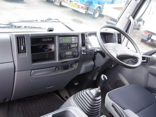 いすゞ フォワード TKG-FRR90S2(2WD)の写真30