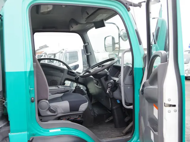 いすゞ フォワード TKG-FRR90S2(2WD)の写真31