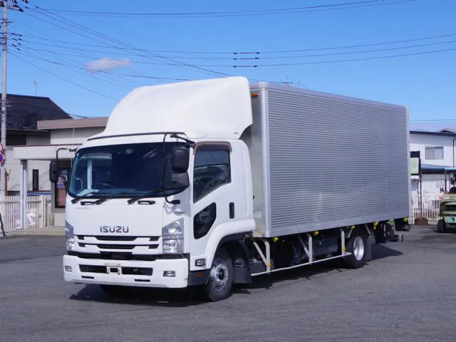 いすゞ フォワード 2RG-FRR90T2(2WD)の写真1
