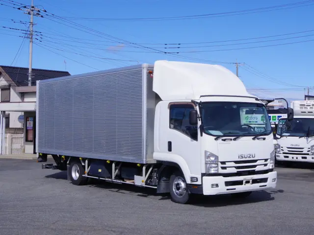 いすゞ フォワード 2RG-FRR90T2(2WD)の写真2