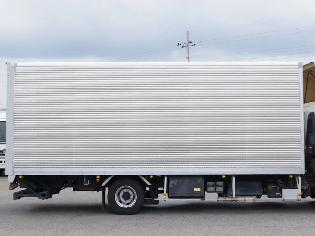 いすゞ フォワード 2RG-FRR90T2(2WD)の写真21