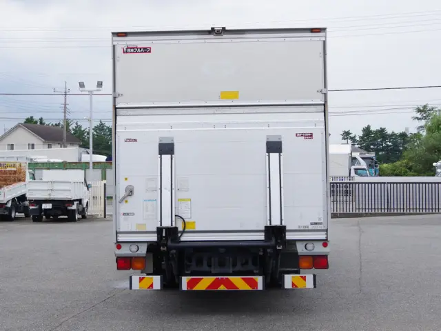 いすゞ フォワード 2RG-FRR90T2(2WD)の写真23
