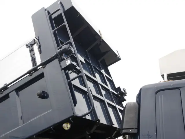 三菱 ファイター 2KG-FK62FZ(2WD)の写真11