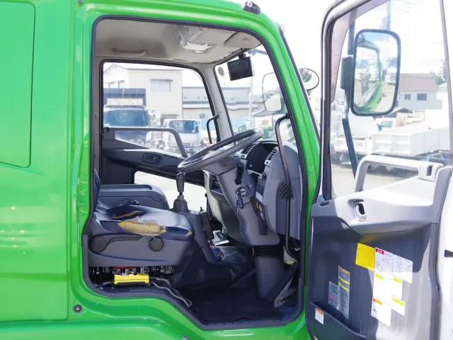 三菱 ファイター QKG-FK62FZ(2WD)の写真30