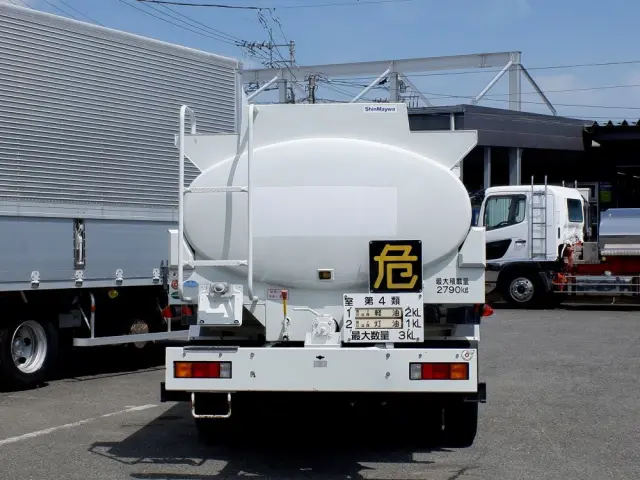 三菱 キャンター TPG-FEA50の写真4