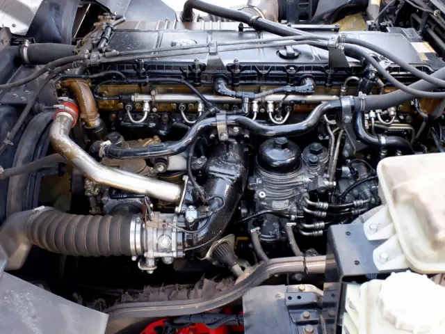 三菱 スーパーグレート QKG-FV54VZの写真35