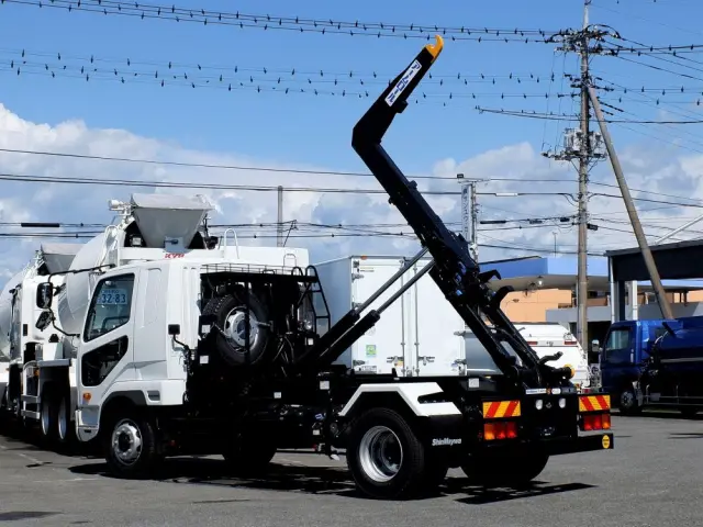 三菱 ファイター 2KG-FK62FZの写真4