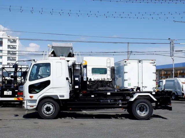 三菱 ファイター 2KG-FK62FZの写真9