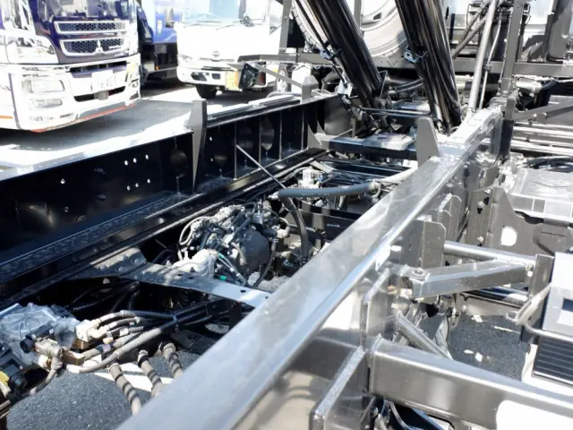 三菱 ファイター 2KG-FK62FZの写真14