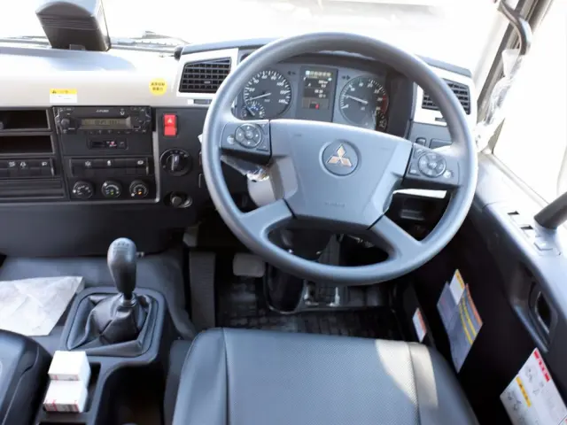 三菱 ファイター 2KG-FK62FZの写真20