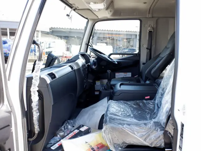 三菱 ファイター 2KG-FK62FZの写真23