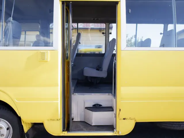 日野 リエッセⅡ KK-BB58M(4WD)の写真7