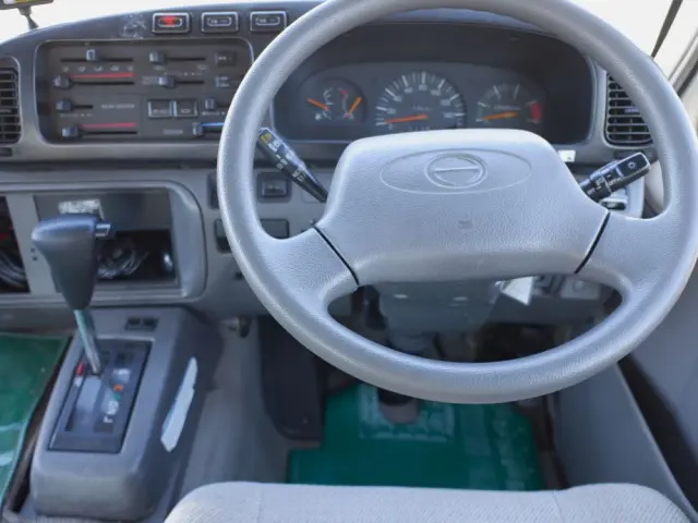 日野 リエッセⅡ KK-BB58M(4WD)の写真12