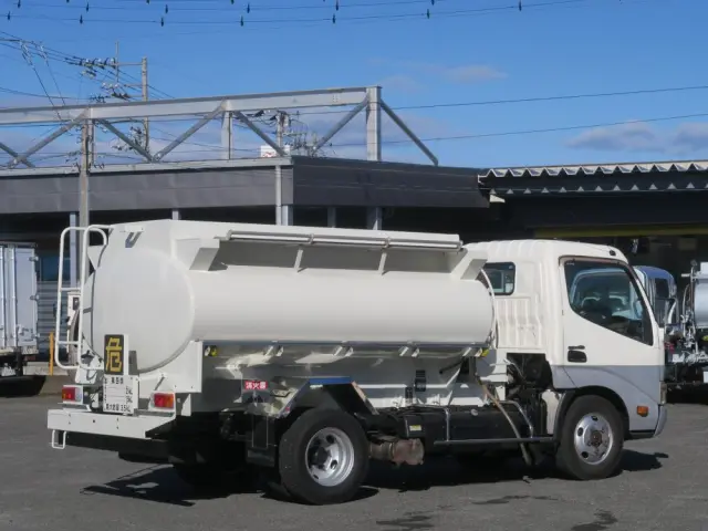 日野 デュトロ TKG-XZU685M(4WD)の写真2