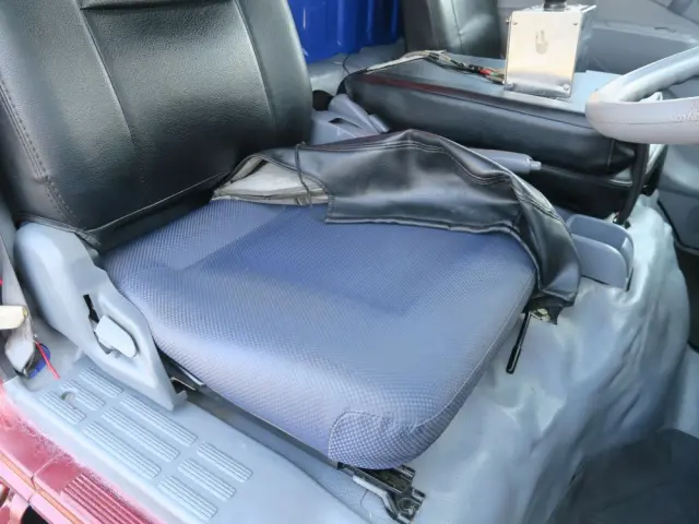 三菱 キャンター PDG-FG70DD(4WD)の写真30