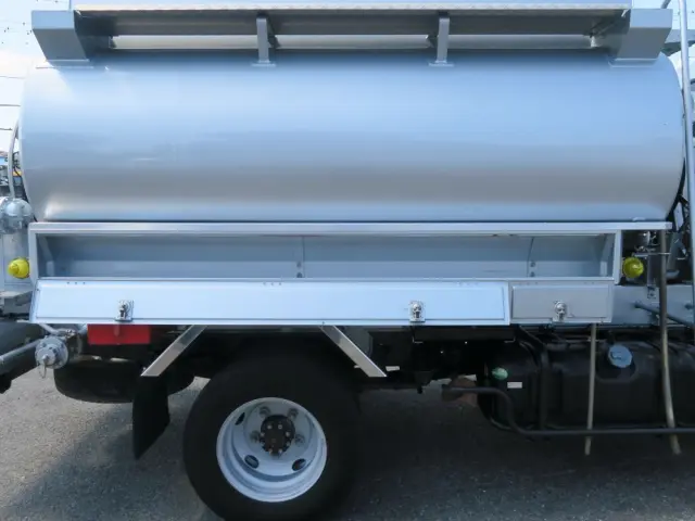 いすゞ エルフ TPG-NMR85Nの写真6