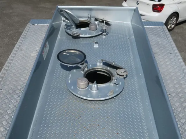 いすゞ エルフ TPG-NMR85Nの写真9