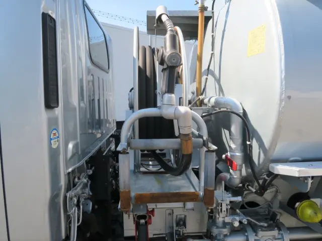 いすゞ エルフ TPG-NMR85Nの写真17