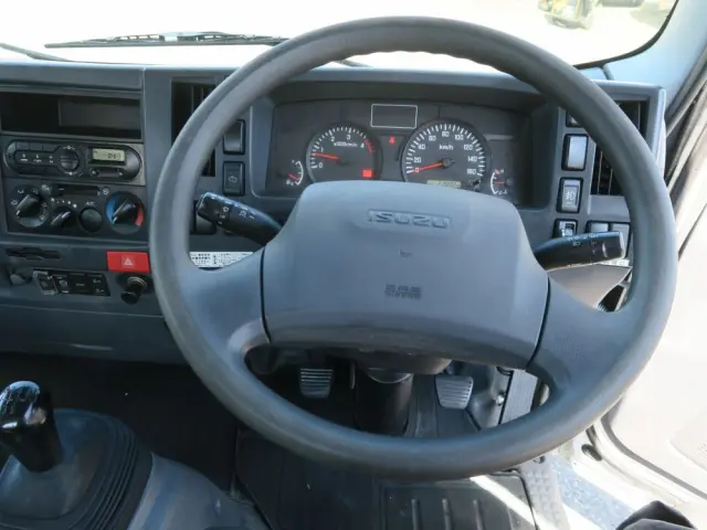 いすゞ エルフ TPG-NMR85Nの写真20