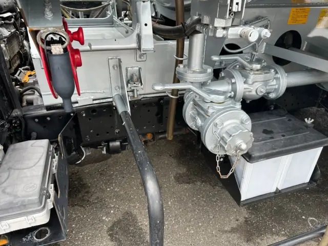 いすゞ エルフ TPG-NMR85Nの写真29